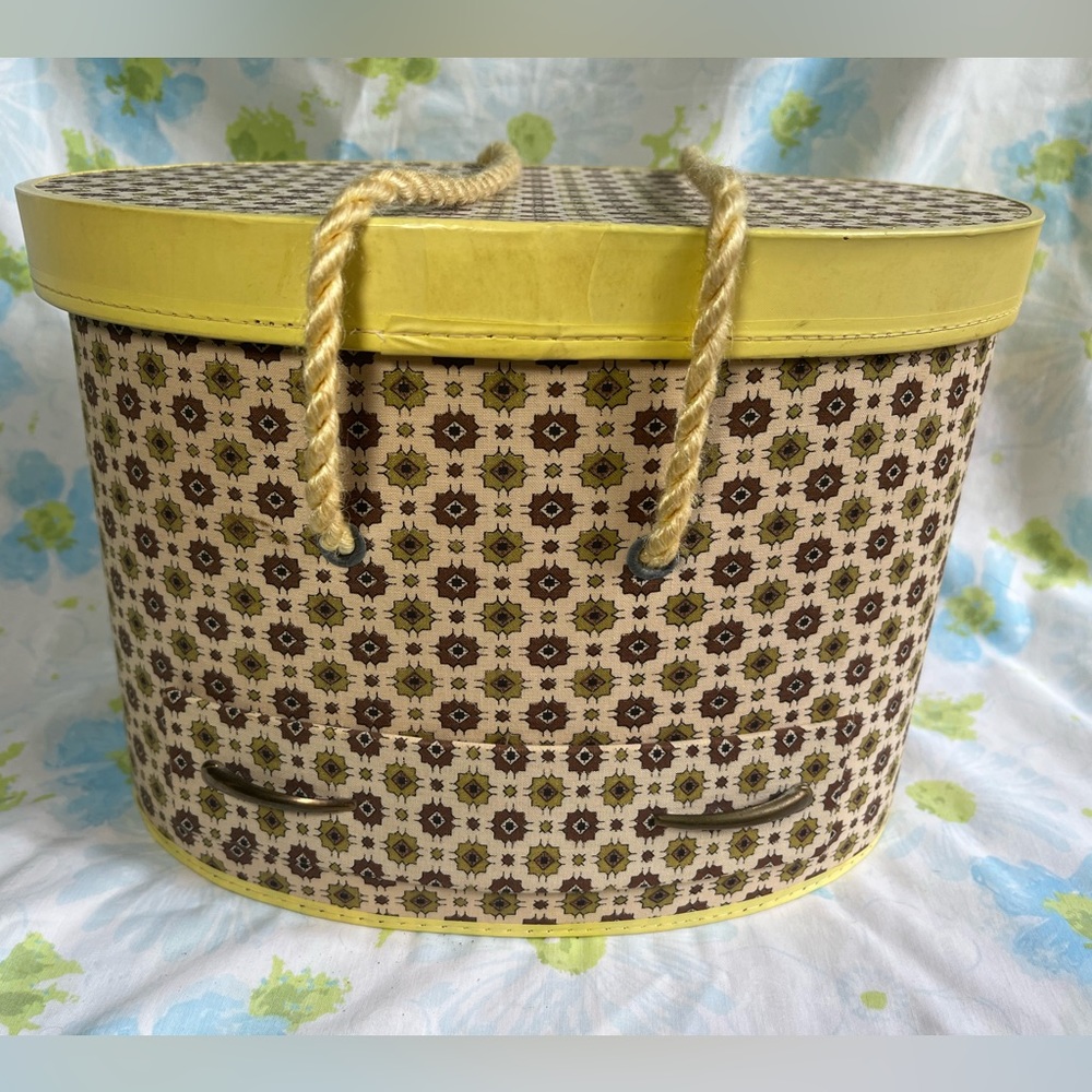 Vintage Fabric Sewing Box with drawer and tray GREAT SHAPE